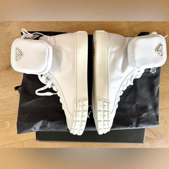 Authentic Brand new Re-nylon Prada boots blanco gabardine Calzature Donna $1,370 - Picture 9 of 10